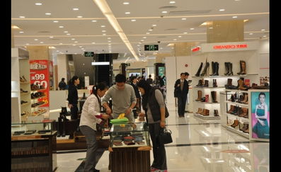 首個結(jié)合百貨及購物中心業(yè)務的大型零售項目 香港新世界百貨 上海巴黎春天118店正式試業(yè)